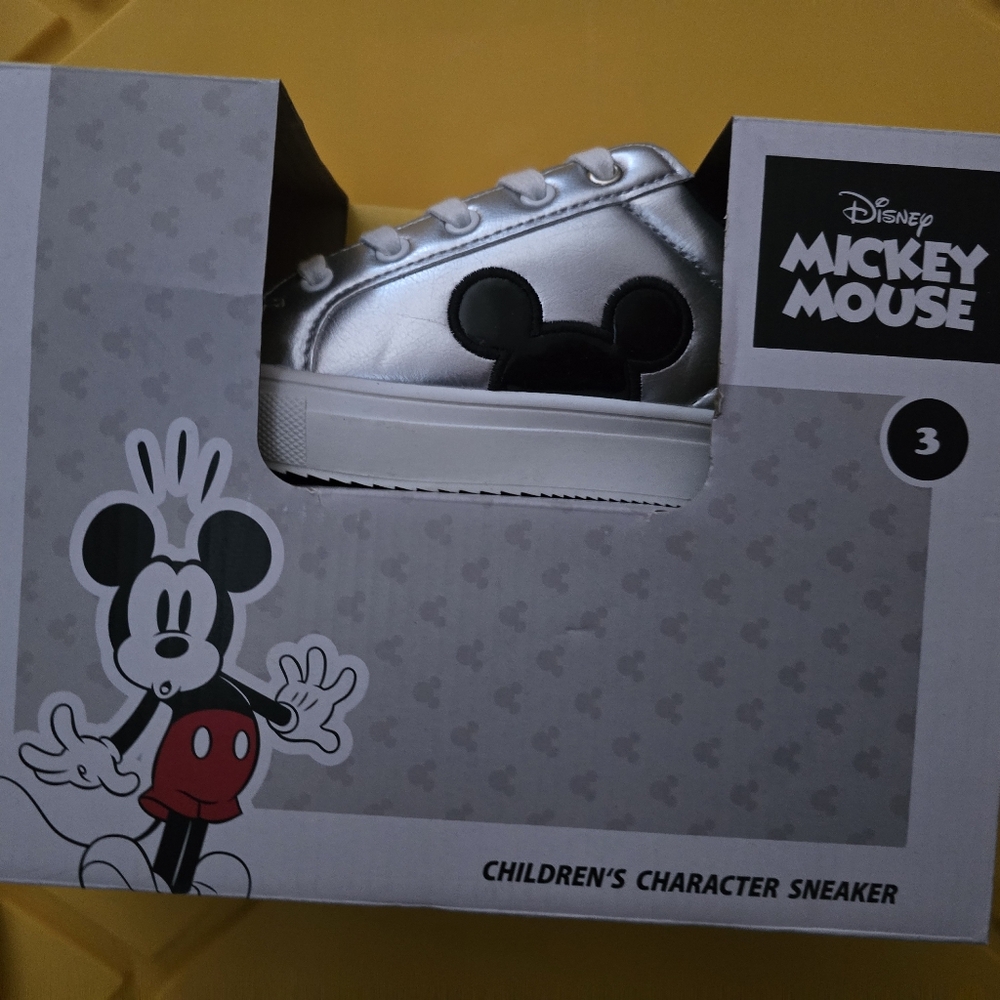Brand New Disney Mickey Mouse Silver Kids Sneakers